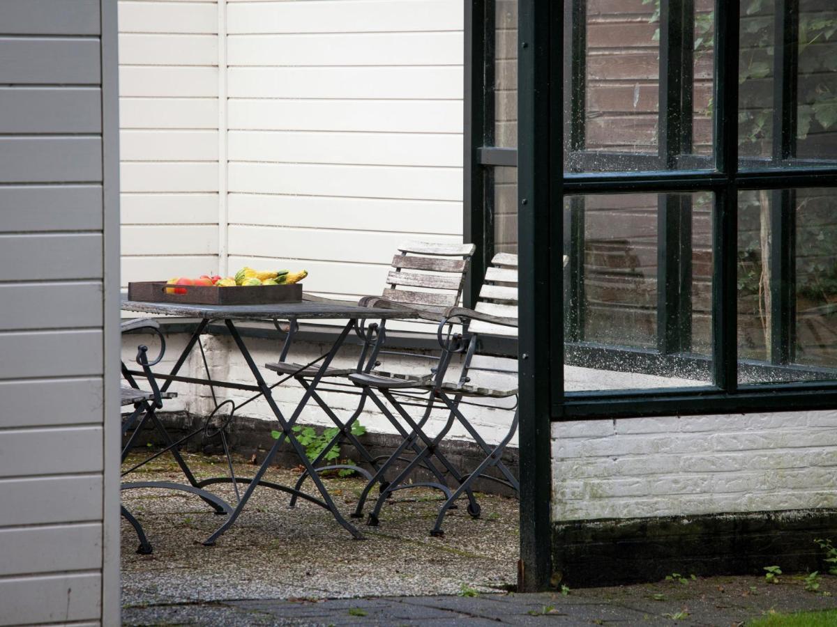 Fairytale Cottage In Nes Friesland With Garden エクステリア 写真